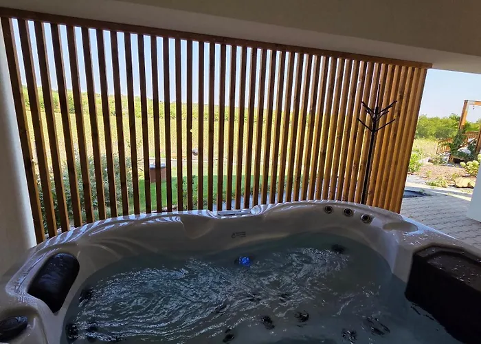 Zengő 9 Kadarka Apartman, Apartman *